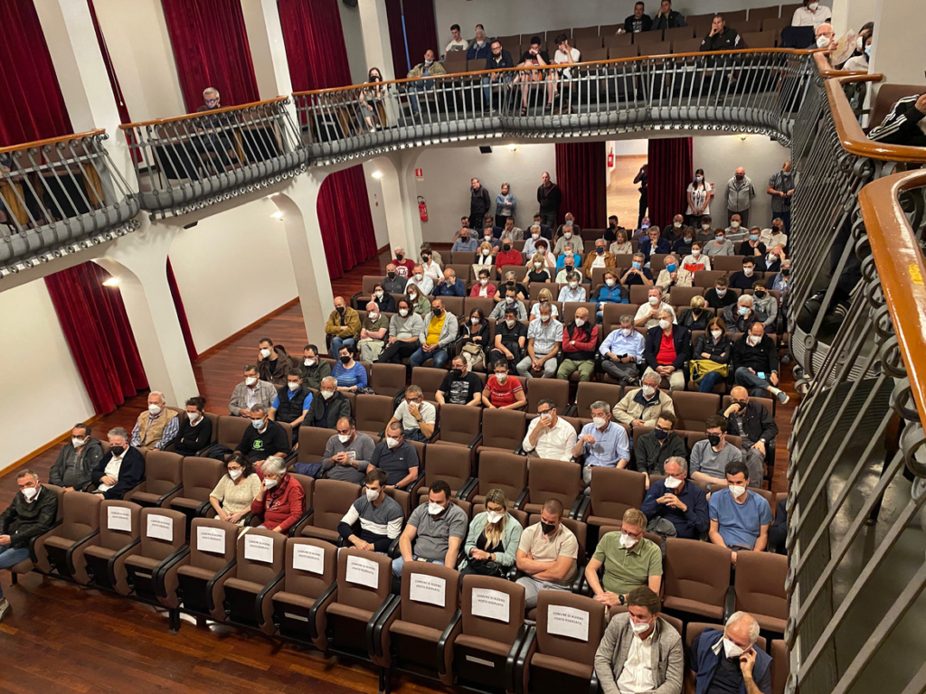 Teatro di Aldeno - evento di presentazione dell'arrivo della fibra ottica