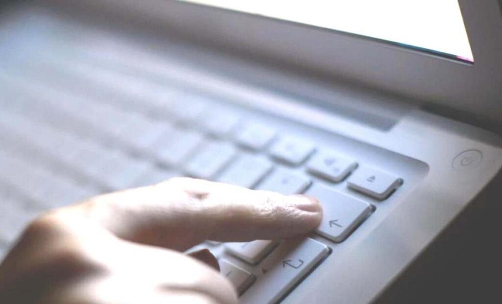 Arriva la firma digitale per i contratti della scuola