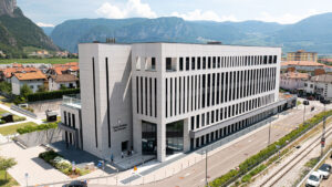 Veduta del presidio ospedaliero di Mezzolombardo